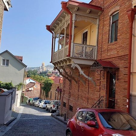 Anano Apartment On Botanikuri Tbilisi Buitenkant foto