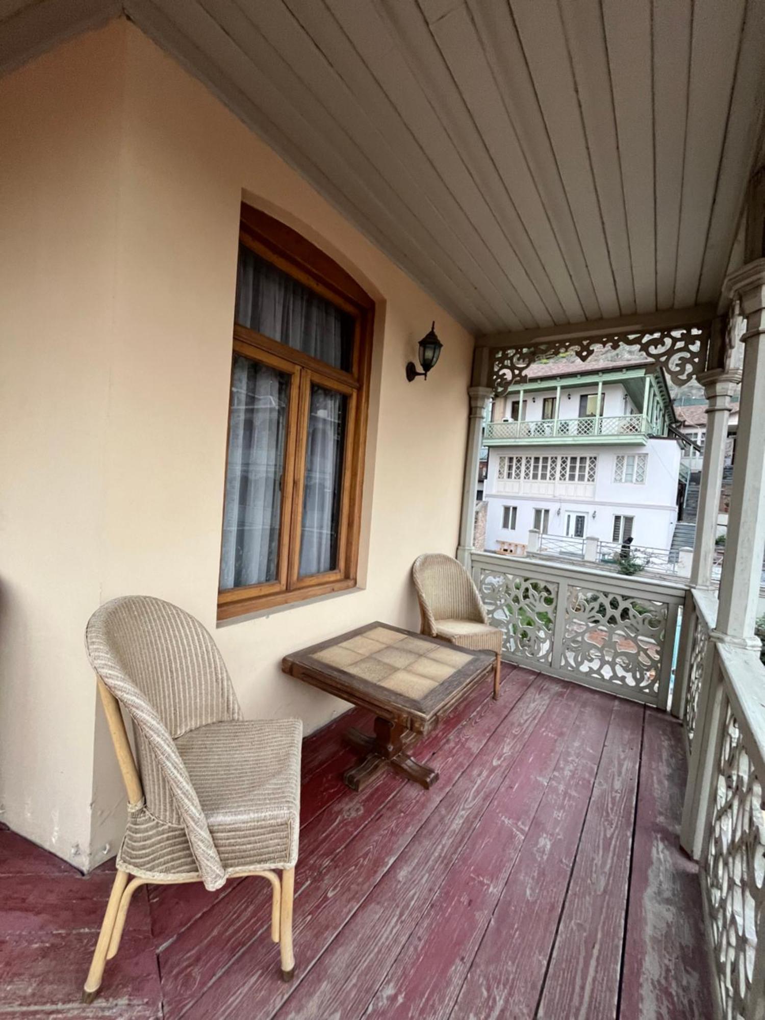 Anano Apartment On Botanikuri Tbilisi Buitenkant foto