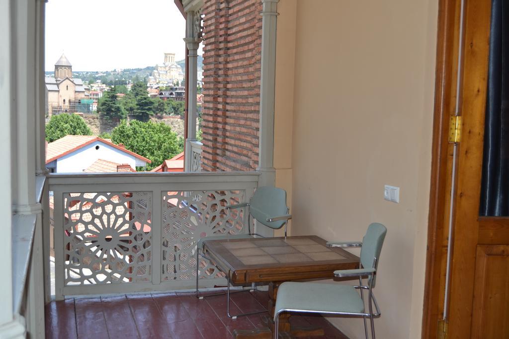 Anano Apartment On Botanikuri Tbilisi Buitenkant foto